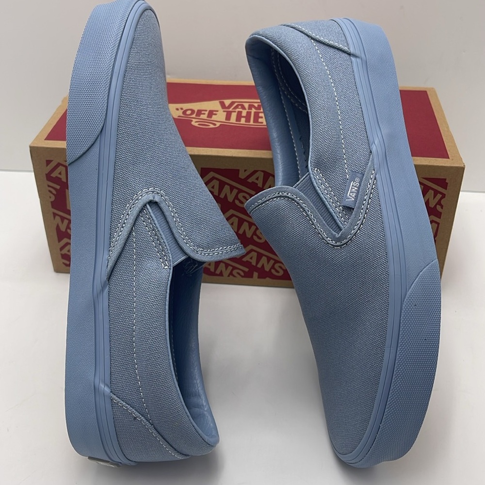 Vans Men’s Sky Blue Canvas Classic Slip-On
Pastel Mono Dusty Blue
VN000CT5DSB| - Picture 11 of 16